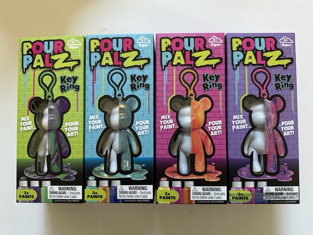NIB | POUR PALZ | Paint Bear Keychain Kit | Toy Monster Intl